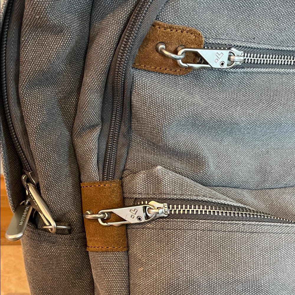 Travelon Anti-theft heritage backpack - Picture 5 of 5
